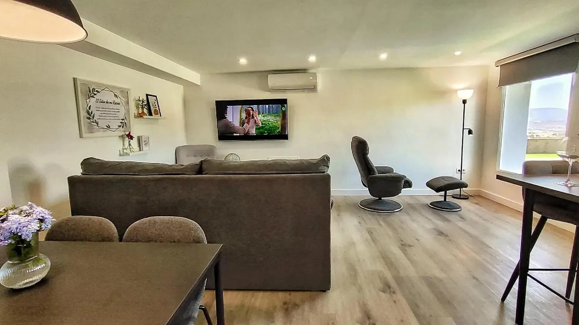 Charming Apartment In Los Prados Malaga 45 M² With Pool