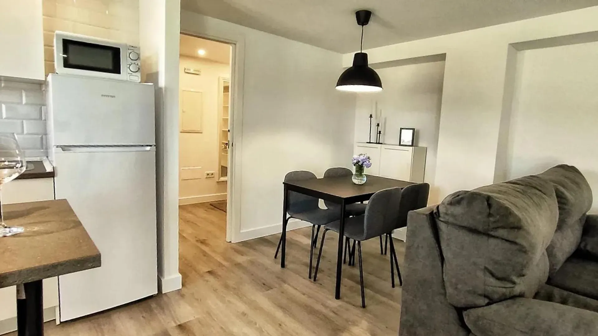 Charming Apartment In Los Prados Malaga 45 M² With Pool