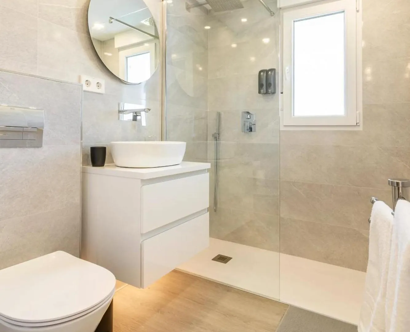 Charming Apartment In Los Prados Malaga 45 M² With Pool